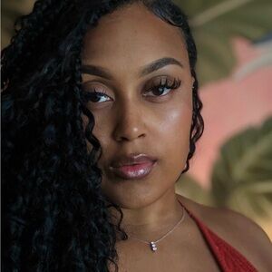 Meet Your Seller ❣️